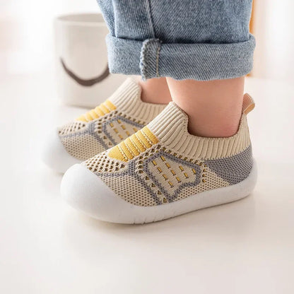 Chaussures bébé | Légères, respirantes et antidérapantes