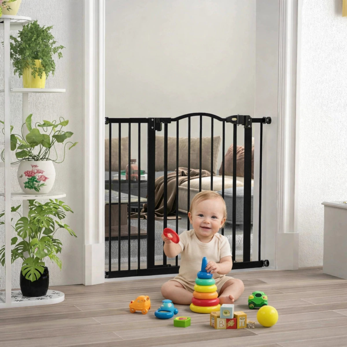 Barrière de sécurité bébé installée en haut d’un escalier pour prévenir les chutes