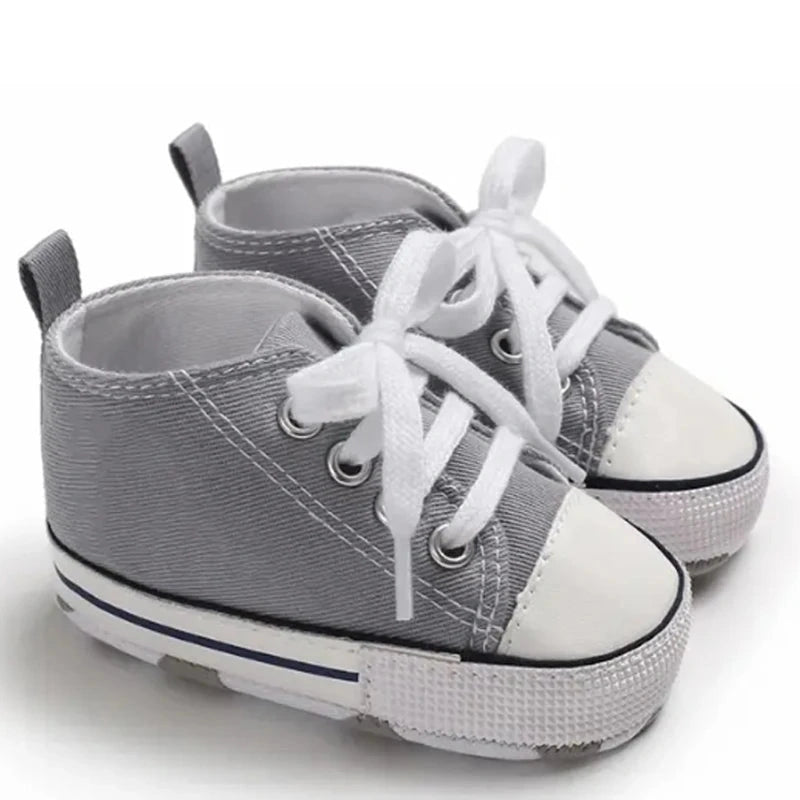 Basket bébé gris chaussures souples et stables pour les premiers pas 👟