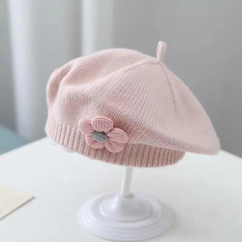 béret rose pâle chaud et mignon pour petite fille, douceur et confort assurés.