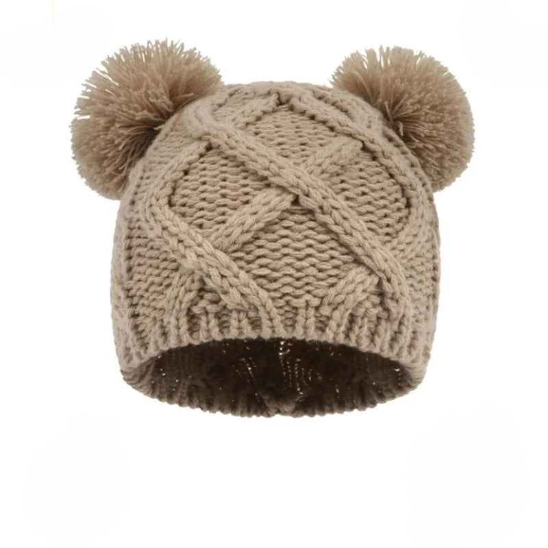 Bonnet bébé beige tricot torsadé avec pompons | Chapeau chaud et mignon pour bébé