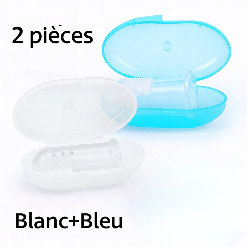 Brosses à dents bébé avec étui blanc et bleu pratique