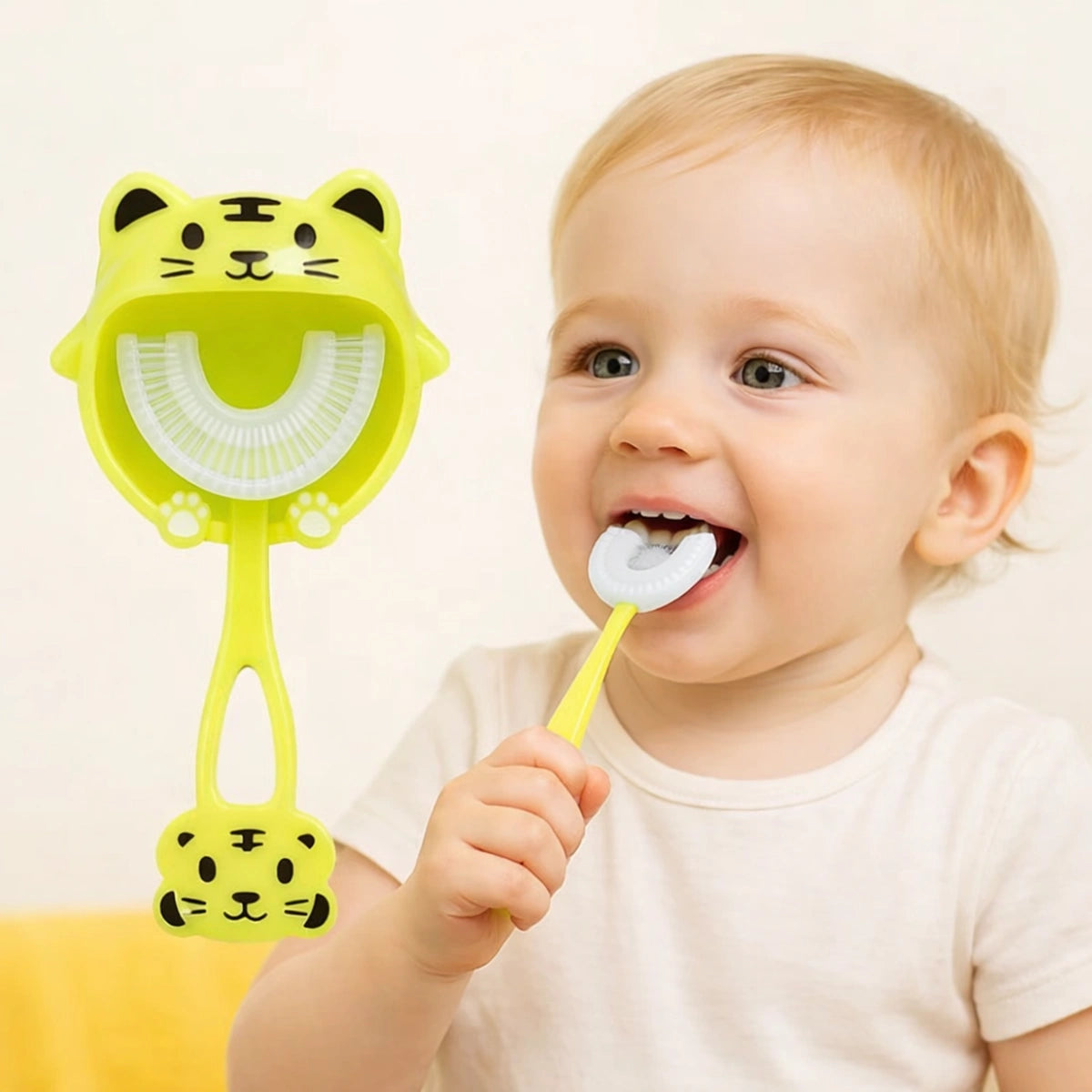 Brosse à dents bébé silicone en forme de tigre jaune