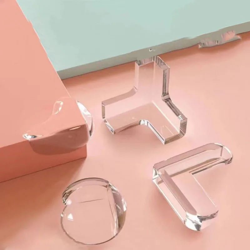 Cache coin de table bébé - Cigogne et bébé