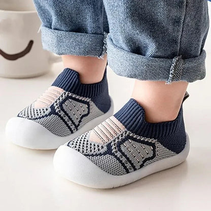 Chaussures bébé en maille bleu et beige, semelle souple antidérapante pour premiers pas