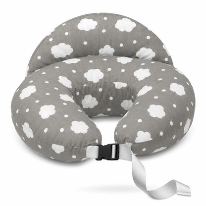 Coussin d’allaitement gris motif nuages pour bébé avec appui confortable et maintien sécurisé