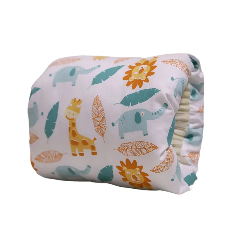 Coussin d’allaitement bébé safari animaux jungle éléphant girafe lion