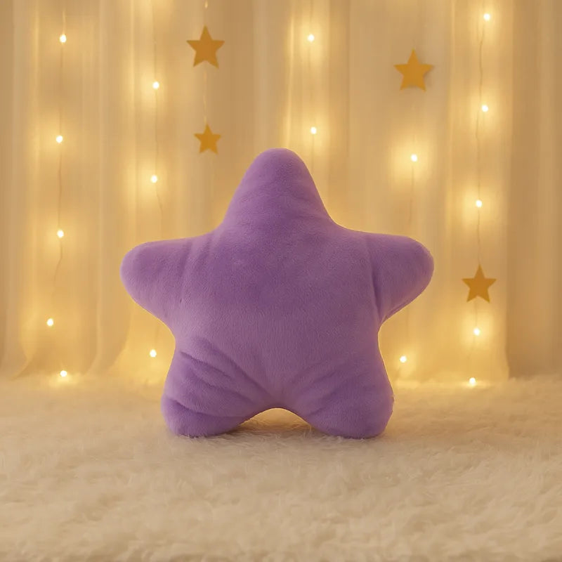 Coussin en forme d'étoile mauve