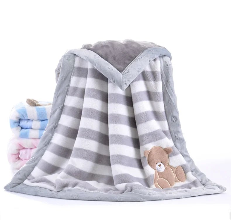 Couverture pour bébé en flanelle - Cigogne et bébé