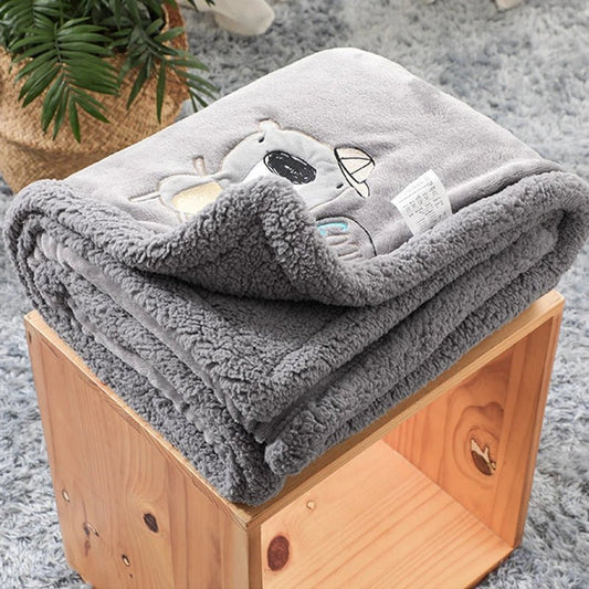 Couverture pour bébé en flanelle - Cigogne et bébé
