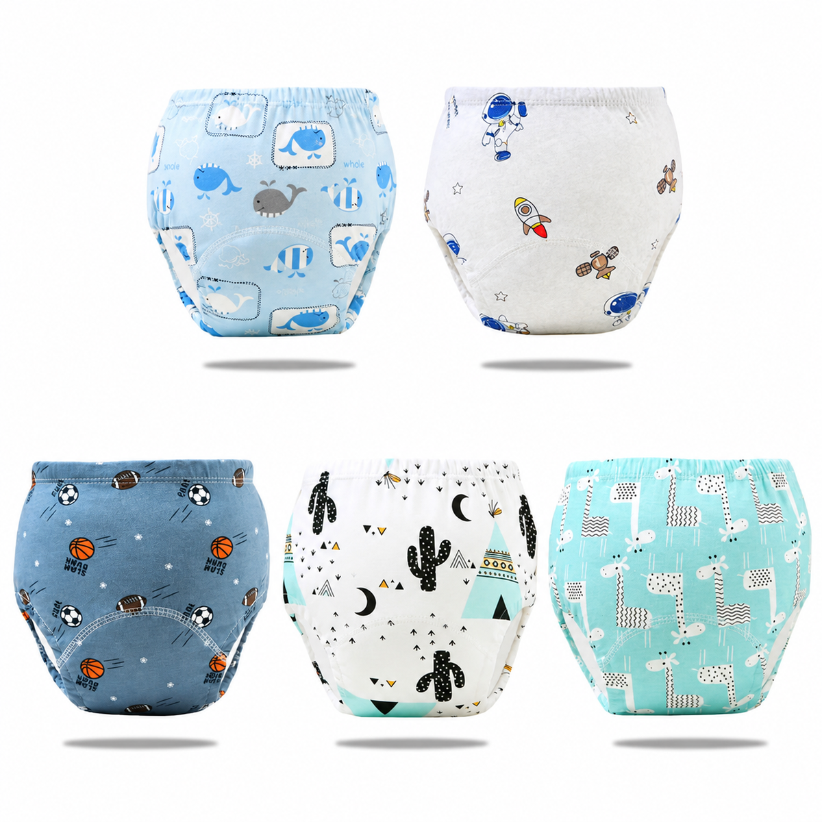 Lot de 5 culottes d’apprentissage lavables pour bébé avec motifs baleines, espace, ballons de sport, cactus et girafes sur fond blanc.