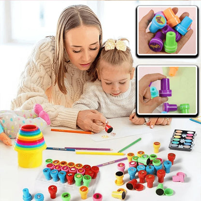 Maman e enfant et tampon auto encreur 