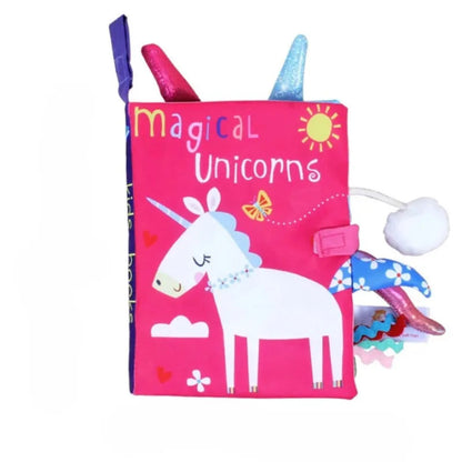 Livre d’éveil bébé Magical Unicorns, livre en tissu rose avec licorne et textures multisensorielles pour bébé.