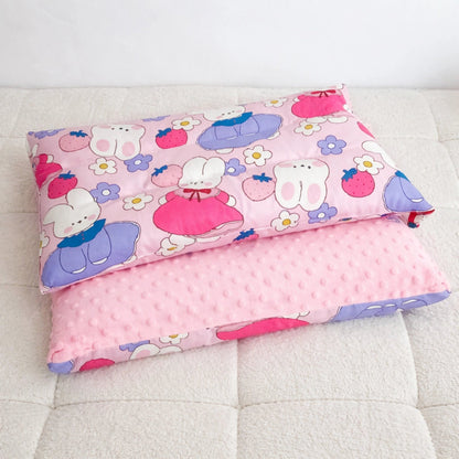 Oreiller bébé anti tête plate rose motif lapin en tissu minky doux pour nouveau-né confort et soutien