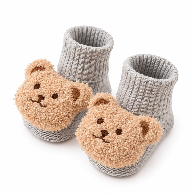 Pantoufles bébé grises en maille avec motif ours doux