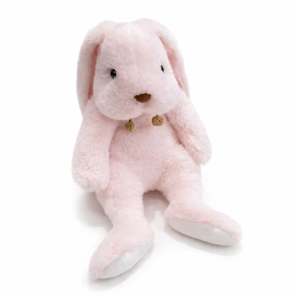 Peluche lapin rose doux pour bébé sur fond blanc, doudou lapin moelleux aux longues oreilles, compagnon câlin et réconfortant pour enfant