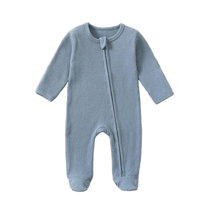Pyjama bleu en coton bio confortable pour bébé garçon ou fille