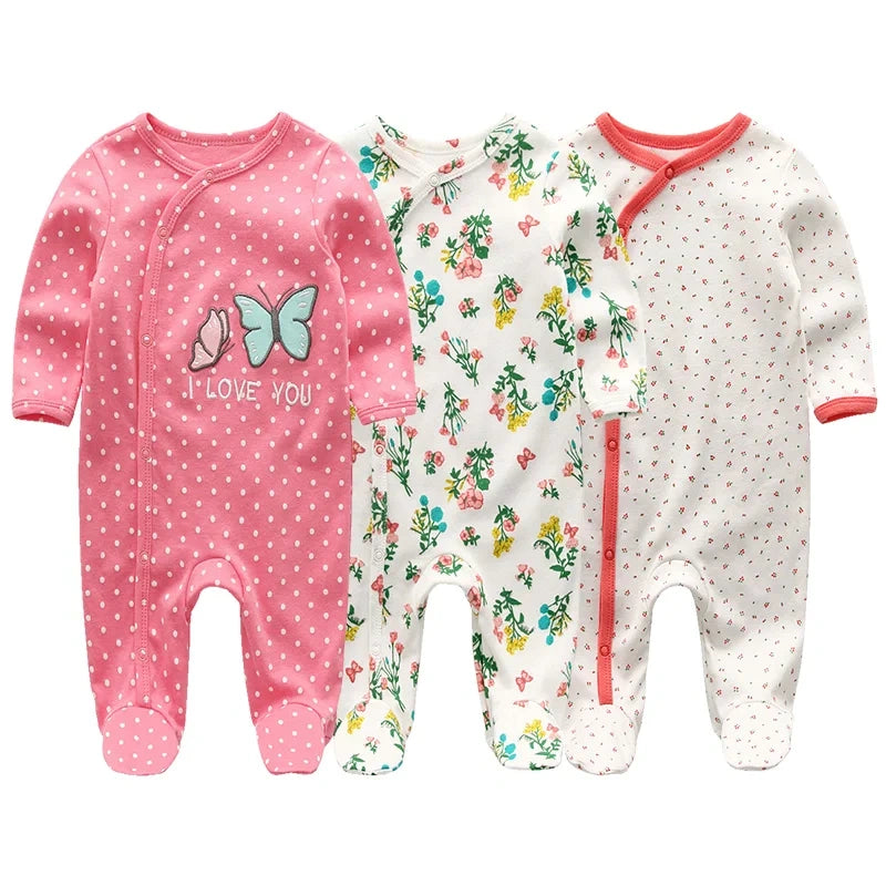 Pyjamas bébé coton bio rose et fleuris, style printanier et confort tout en douceur.