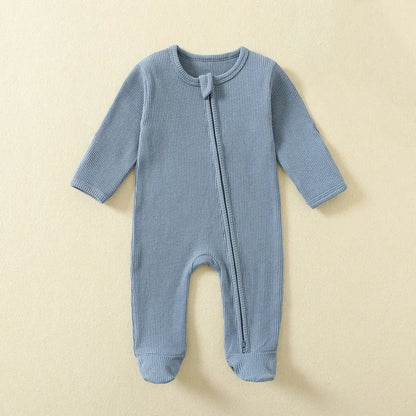 Pyjama bleu en coton bio confortable pour bébé garçon ou fille