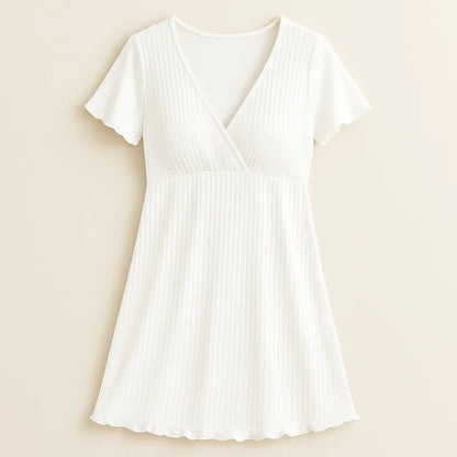 Robe grossesse blanche chic et douce pour future maman