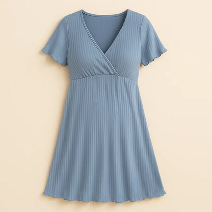 Robe de grossesse bleue élégante et pratique pour maman