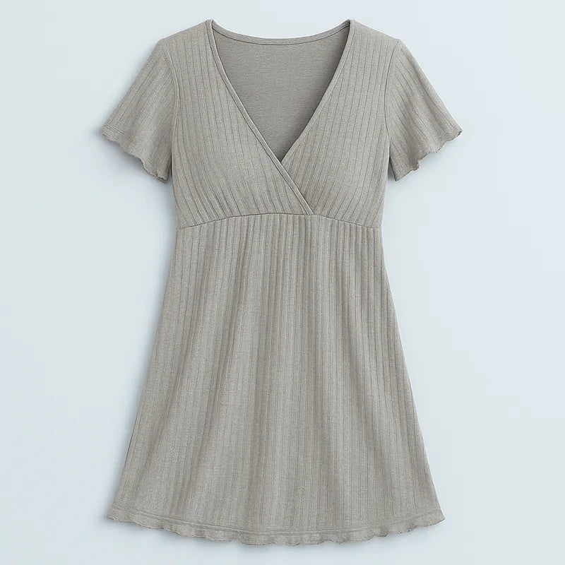 Robe maternité grise moderne et pratique pour femme enceinte
