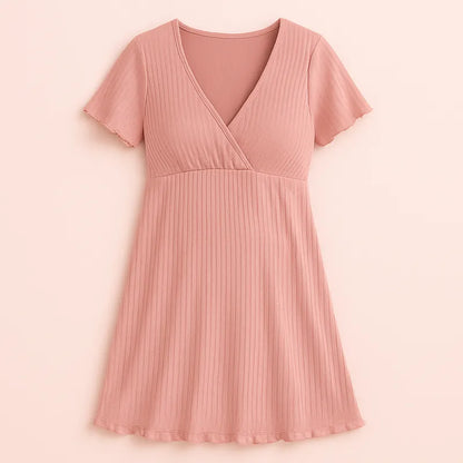Robe maternité rose confortable et tendance pour femme enceinte
