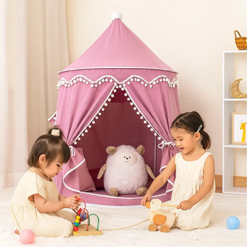 ente enfant violette avec deux petites filles qui jouent